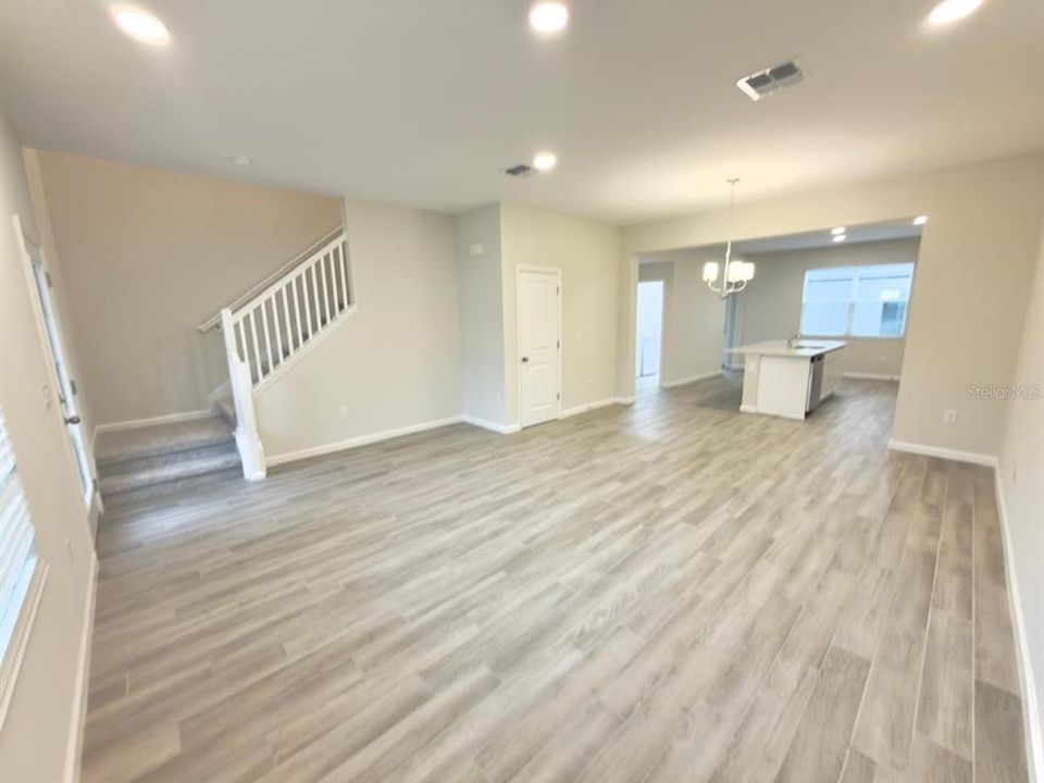 В аренду: $2,900 (3 спален, 2 ванн, 1684 Квадратных фут)