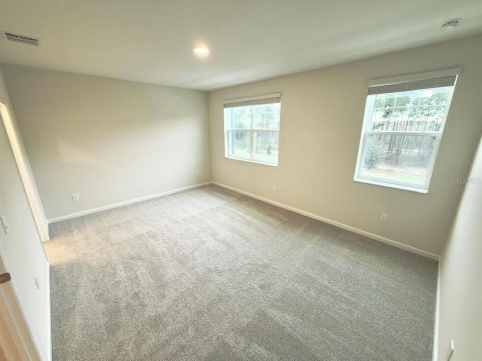 В аренду: $2,900 (3 спален, 2 ванн, 1684 Квадратных фут)