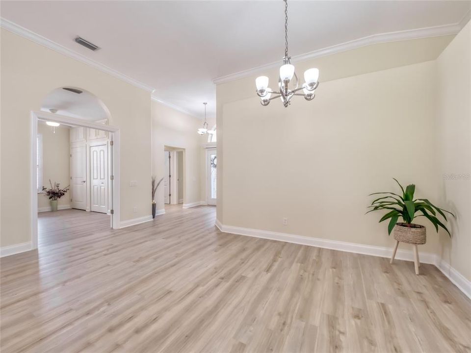 En Venta: $525,000 (3 camas, 2 baños, 1679 Pies cuadrados)