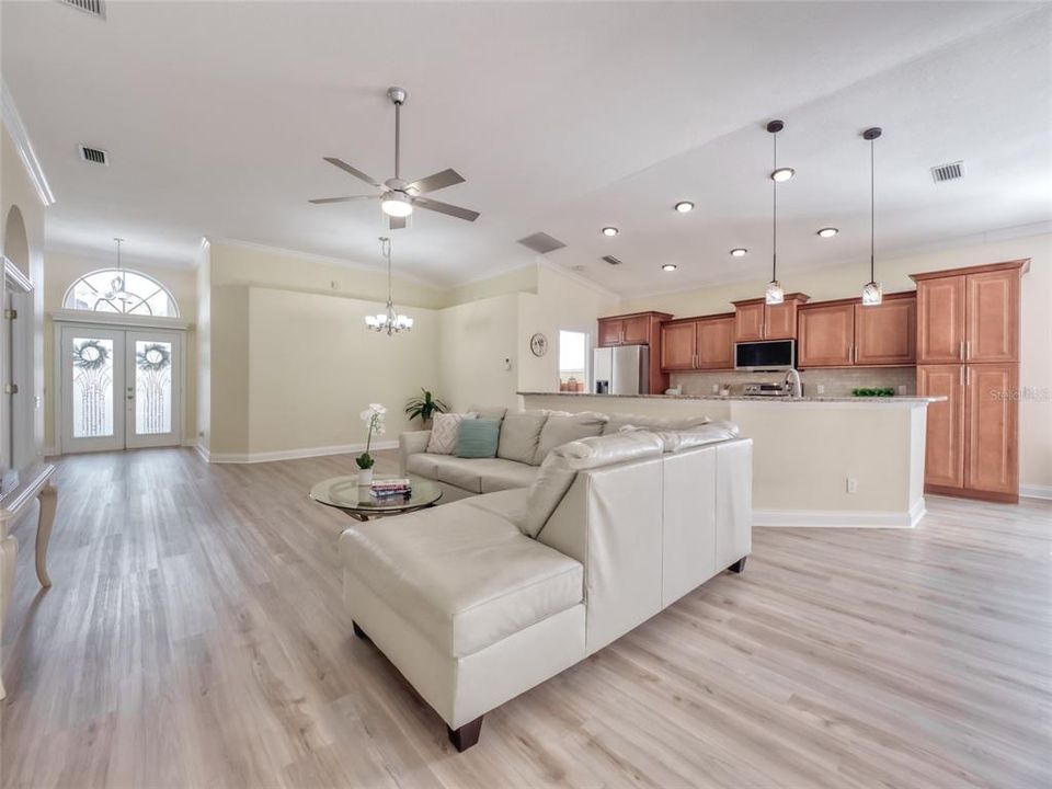 En Venta: $525,000 (3 camas, 2 baños, 1679 Pies cuadrados)