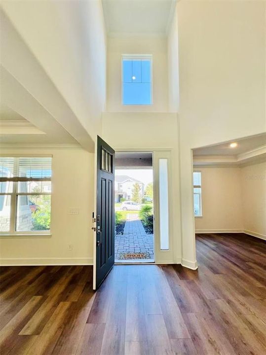 待售: $698,000 (5 贝兹, 4 浴室, 3825 平方英尺)