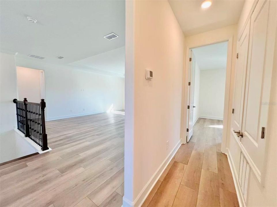 待售: $698,000 (5 贝兹, 4 浴室, 3825 平方英尺)