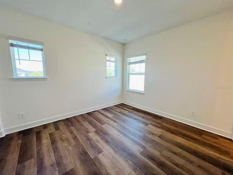 待售: $698,000 (5 贝兹, 4 浴室, 3825 平方英尺)