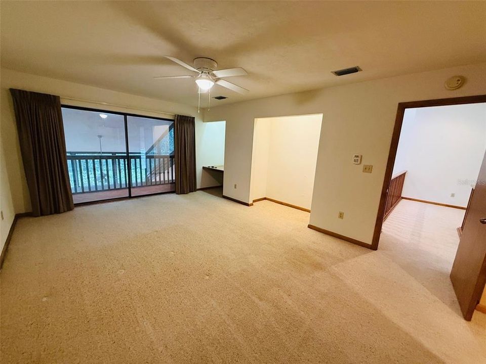 En Venta: $490,000 (3 camas, 2 baños, 2527 Pies cuadrados)