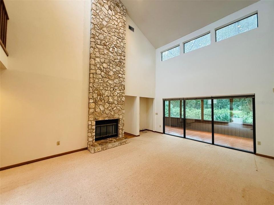 En Venta: $490,000 (3 camas, 2 baños, 2527 Pies cuadrados)