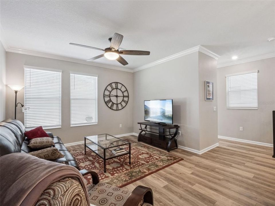 待售: $539,990 (4 贝兹, 3 浴室, 2492 平方英尺)