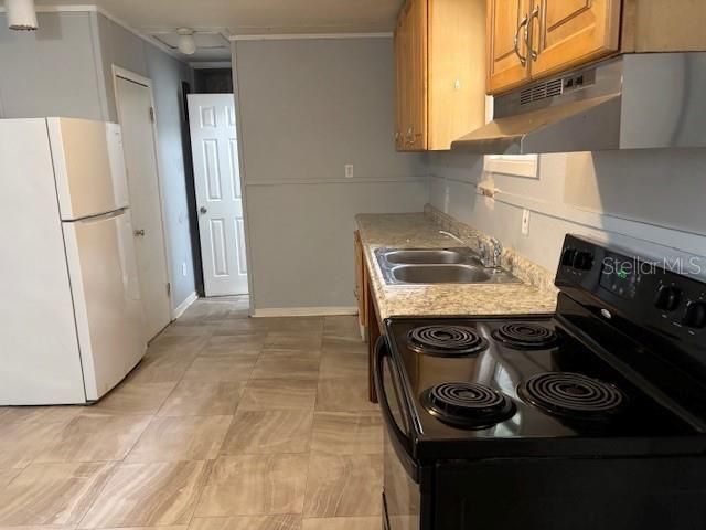 出租: $950 (1 贝兹, 1 浴室, 500 平方英尺)