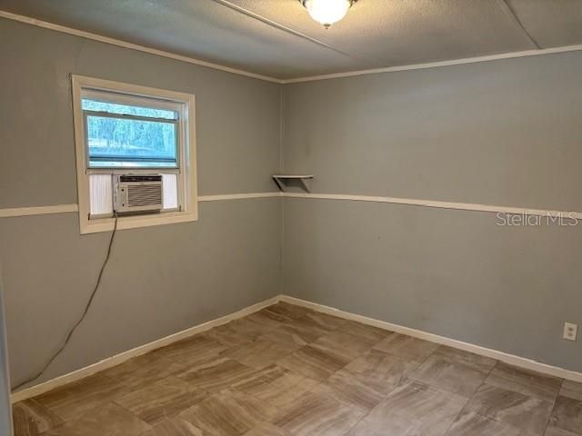 出租: $950 (1 贝兹, 1 浴室, 500 平方英尺)