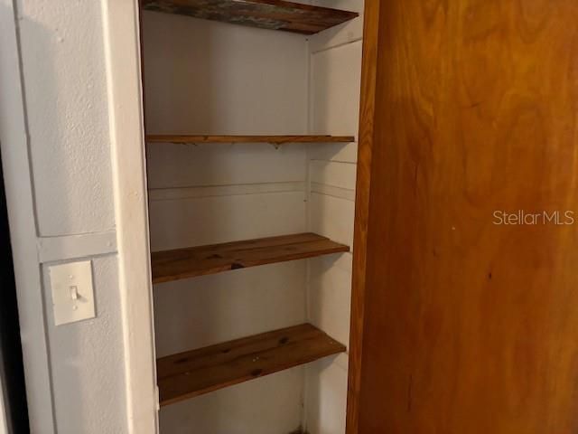 出租: $950 (1 贝兹, 1 浴室, 500 平方英尺)