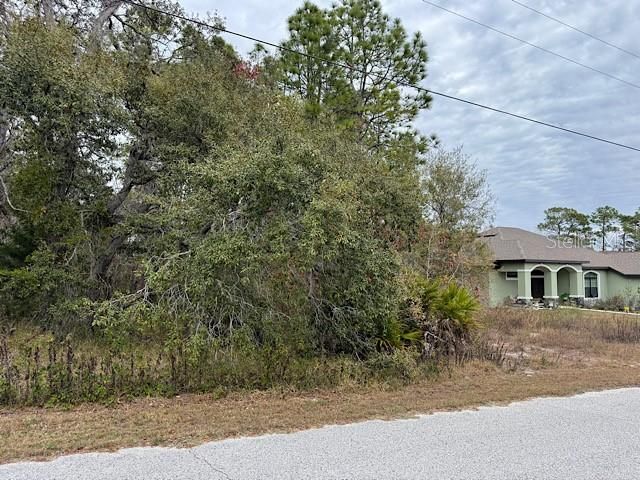 На продажу: $57,500 (0.46 acres)