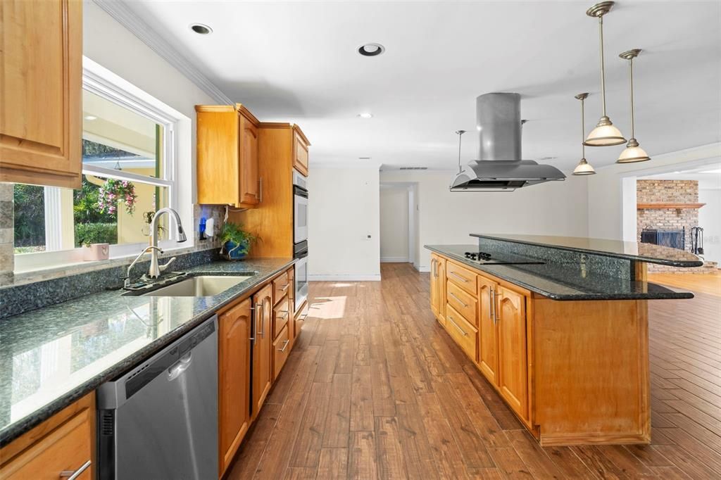 На продажу: $1,050,000 (4 спален, 3 ванн, 3061 Квадратных фут)