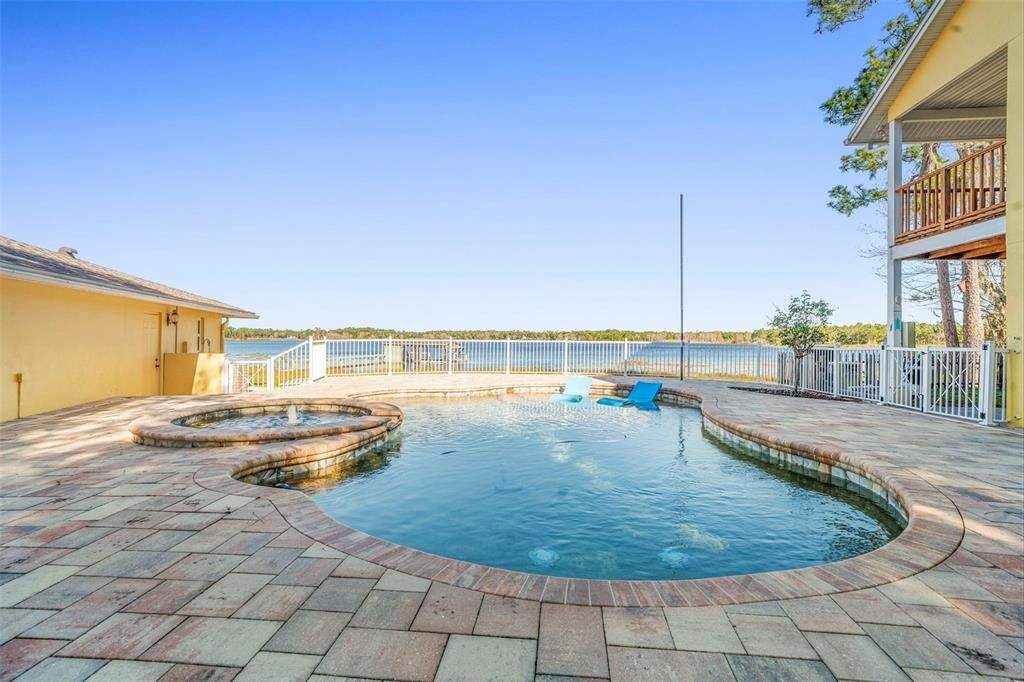 На продажу: $1,050,000 (4 спален, 3 ванн, 3061 Квадратных фут)