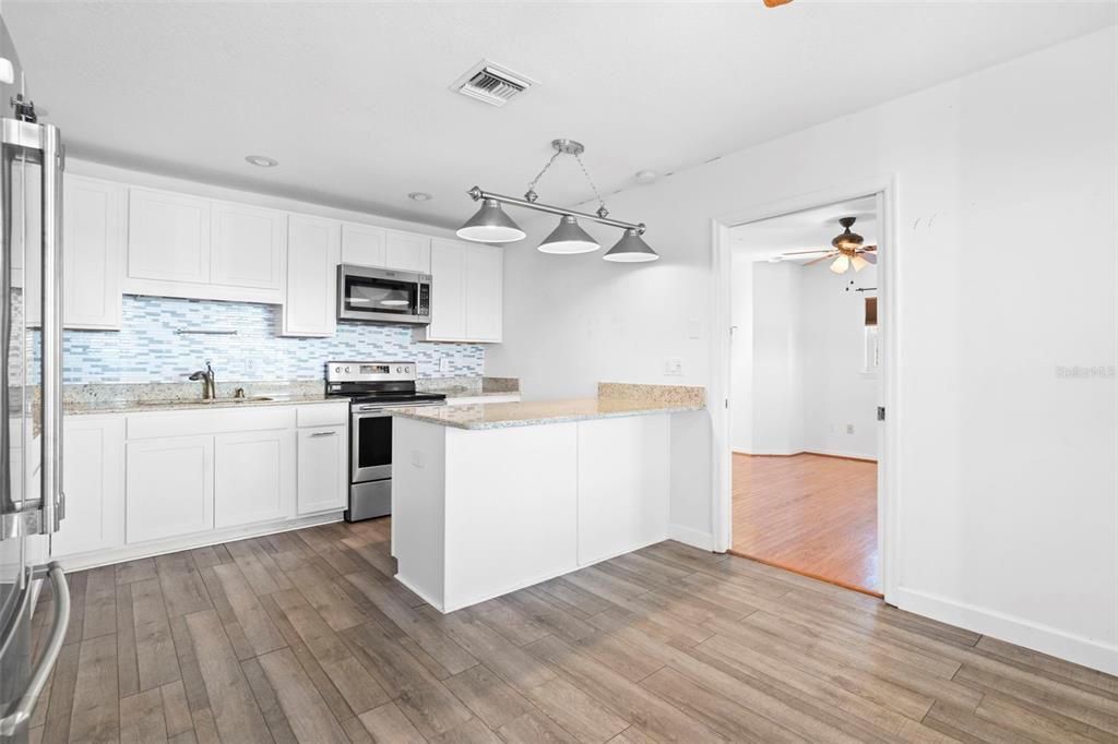 На продажу: $1,050,000 (4 спален, 3 ванн, 3061 Квадратных фут)