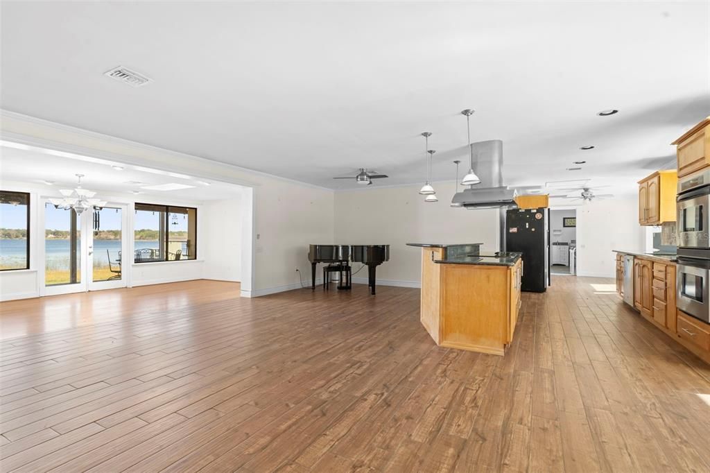 На продажу: $1,050,000 (4 спален, 3 ванн, 3061 Квадратных фут)