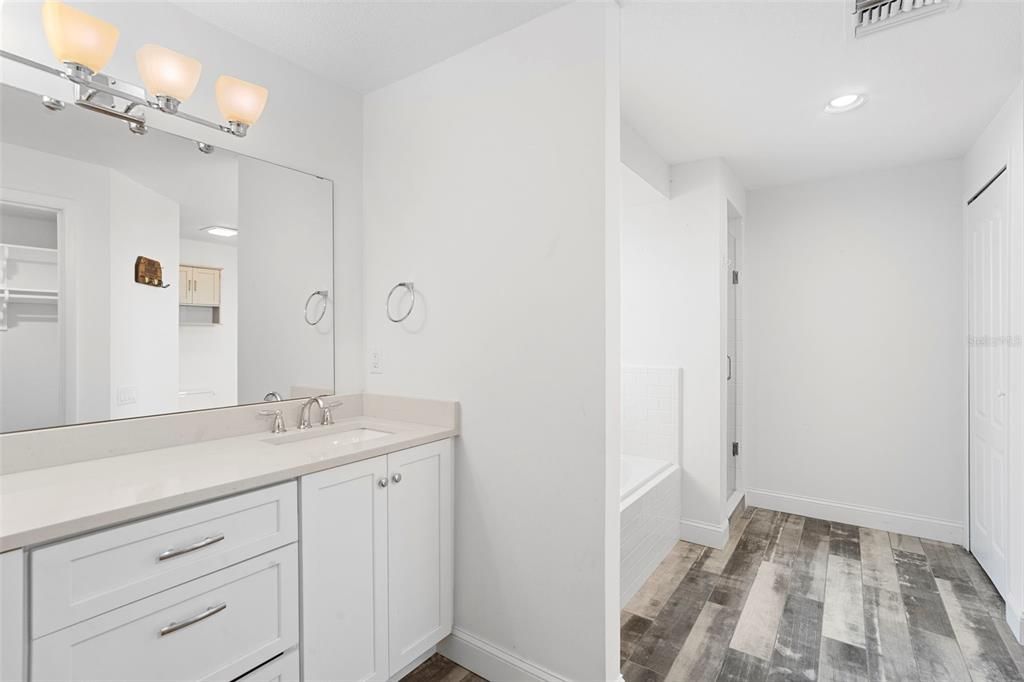 На продажу: $1,050,000 (4 спален, 3 ванн, 3061 Квадратных фут)