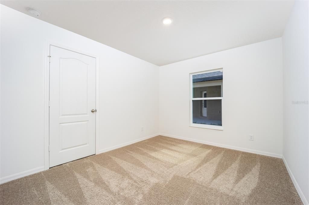 For Sale: $272,900 (2 beds, 2 baths, 1147 Square Feet)