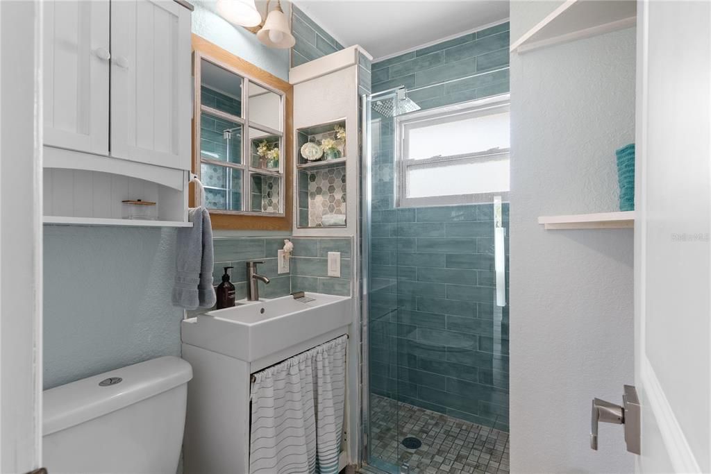 待售: $495,000 (3 贝兹, 3 浴室, 1075 平方英尺)