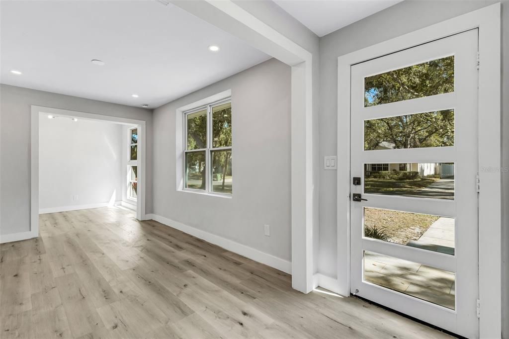 For Sale: $495,000 (3 beds, 2 baths, 1696 Square Feet)