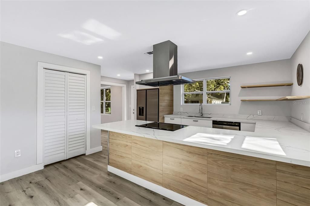 For Sale: $495,000 (3 beds, 2 baths, 1696 Square Feet)