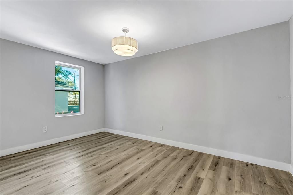 For Sale: $495,000 (3 beds, 2 baths, 1696 Square Feet)