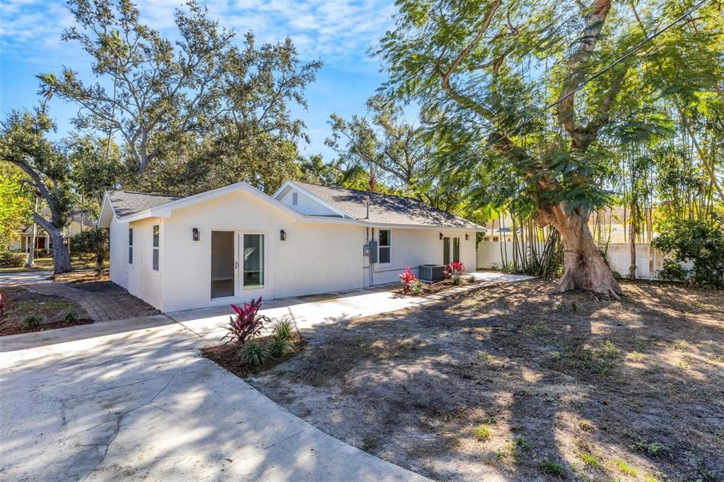 For Sale: $495,000 (3 beds, 2 baths, 1696 Square Feet)