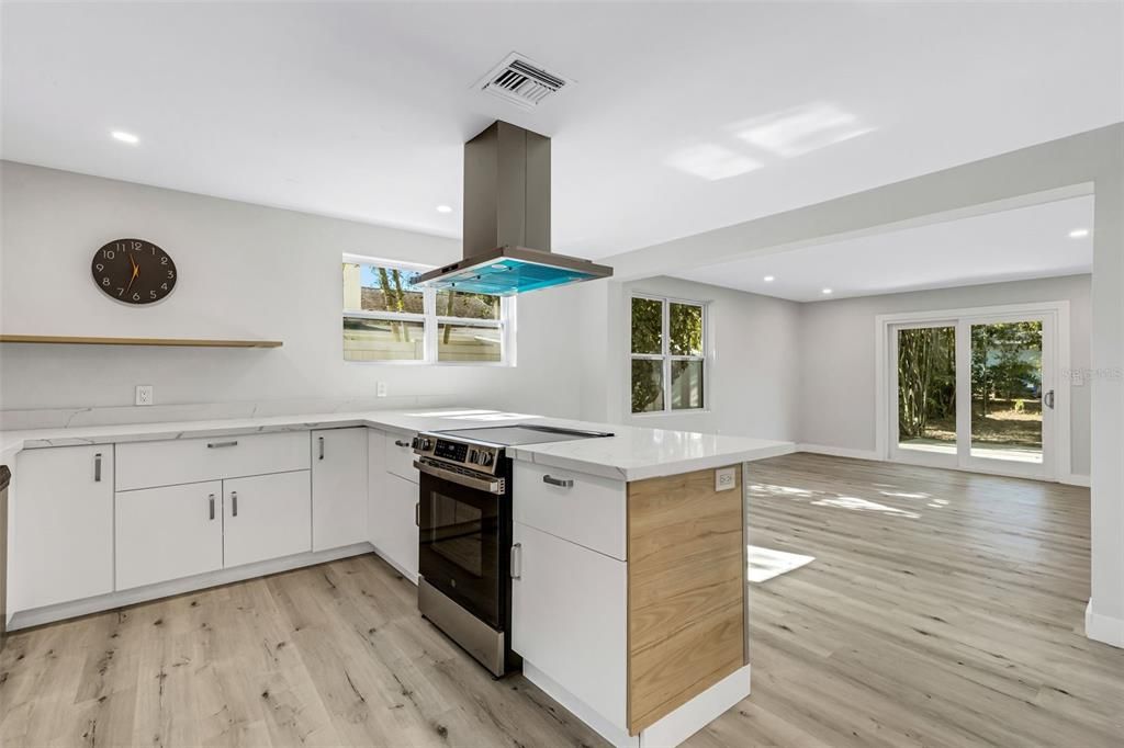 For Sale: $495,000 (3 beds, 2 baths, 1696 Square Feet)