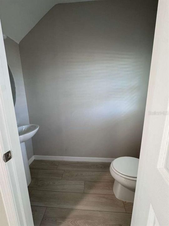 待售: $374,990 (4 贝兹, 2 浴室, 2039 平方英尺)