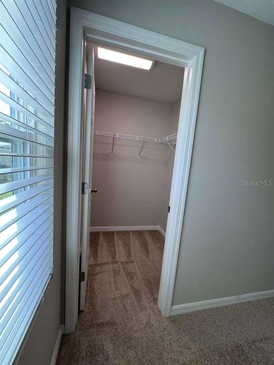 待售: $374,990 (4 贝兹, 2 浴室, 2039 平方英尺)