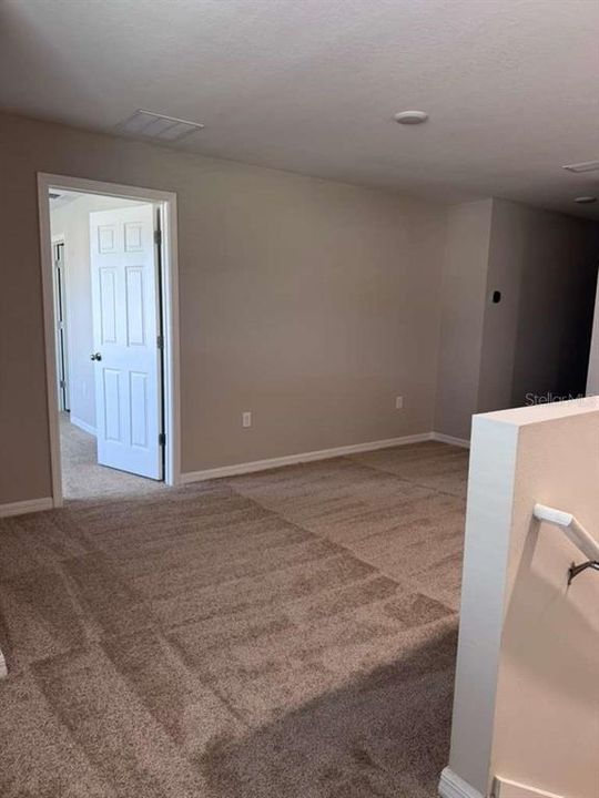 待售: $374,990 (4 贝兹, 2 浴室, 2039 平方英尺)