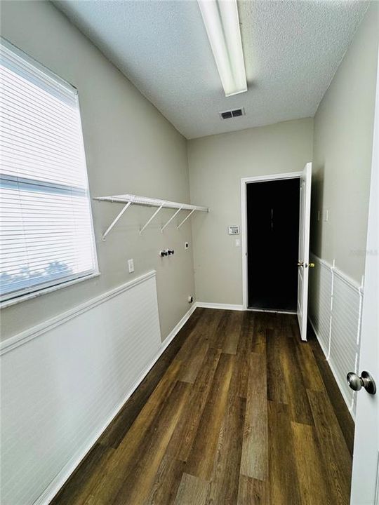 На продажу: $479,000 (4 спален, 2 ванн, 2586 Квадратных фут)