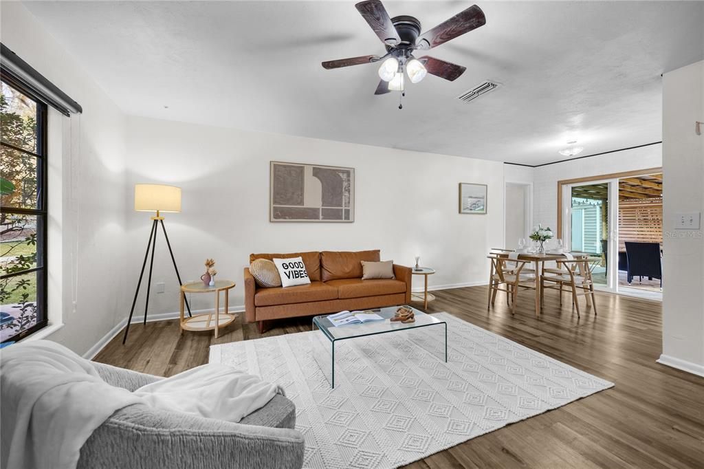 For Sale: $270,000 (3 beds, 2 baths, 1152 Square Feet)