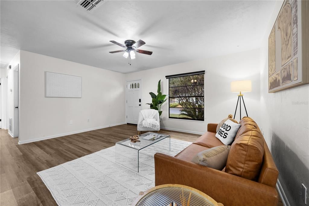 For Sale: $270,000 (3 beds, 2 baths, 1152 Square Feet)