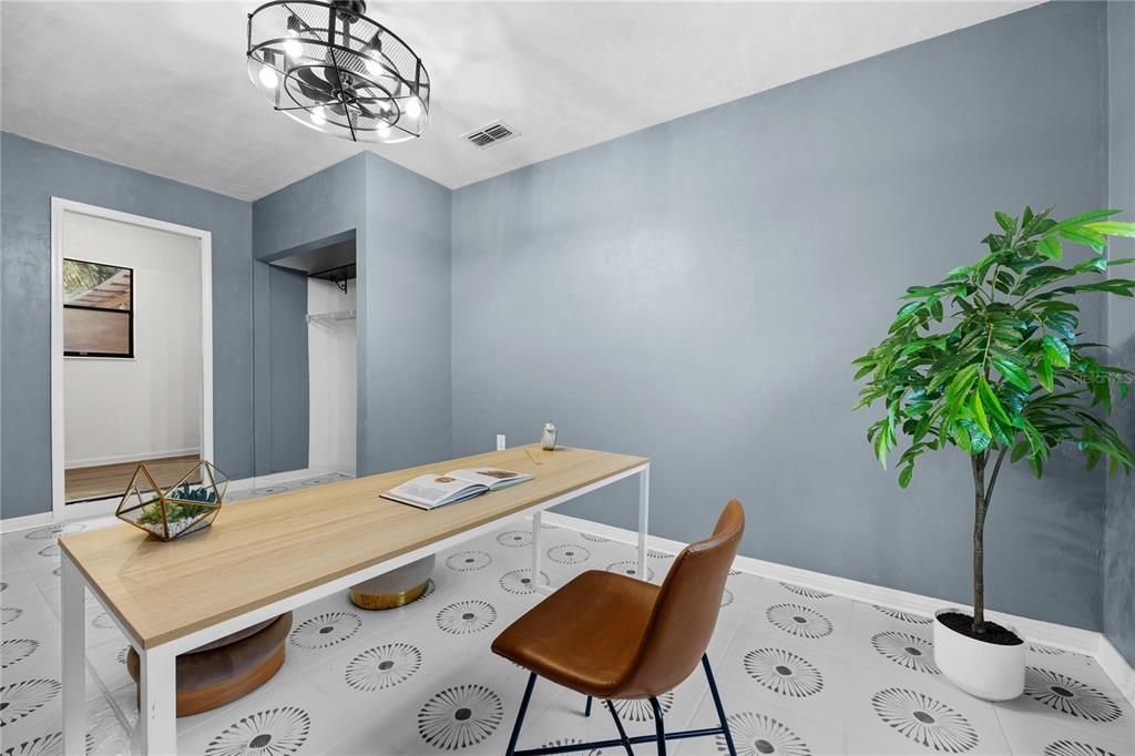 For Sale: $270,000 (3 beds, 2 baths, 1152 Square Feet)