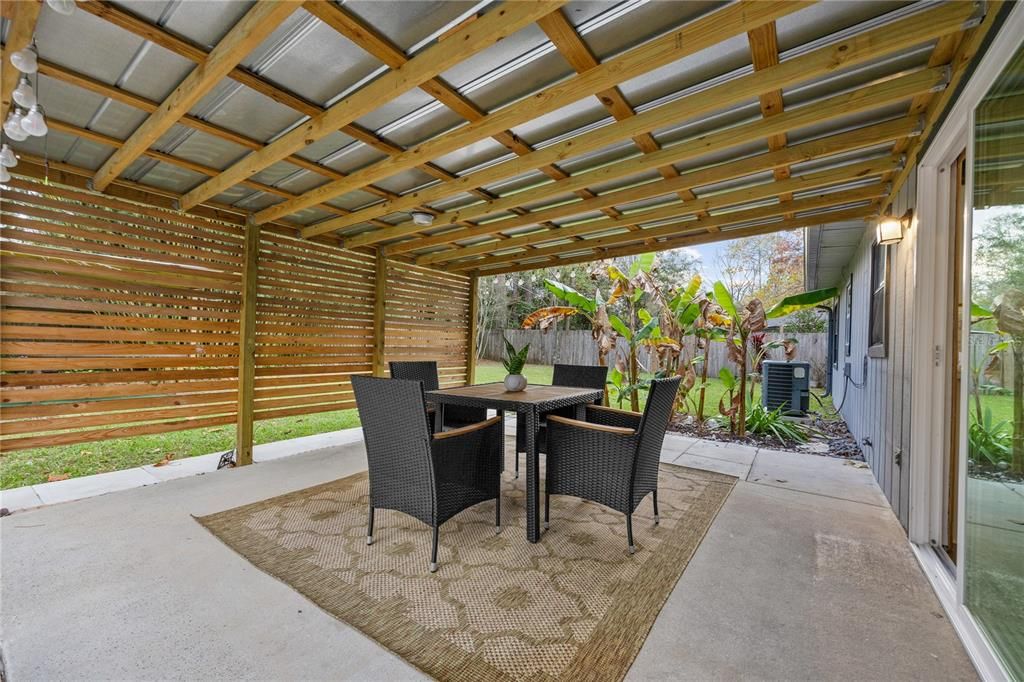 For Sale: $270,000 (3 beds, 2 baths, 1152 Square Feet)