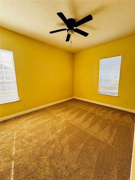 待售: $479,000 (4 贝兹, 2 浴室, 2945 平方英尺)