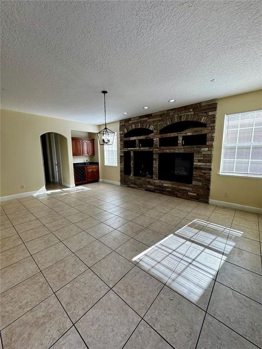 待售: $479,000 (4 贝兹, 2 浴室, 2945 平方英尺)