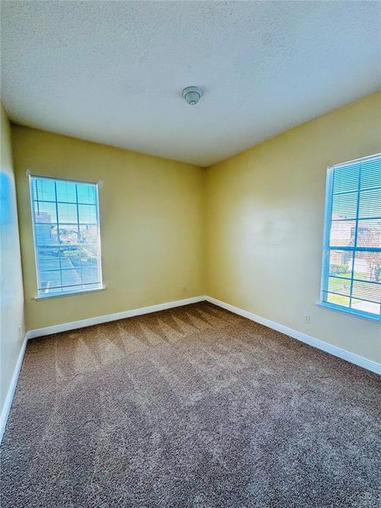 待售: $479,000 (4 贝兹, 2 浴室, 2945 平方英尺)