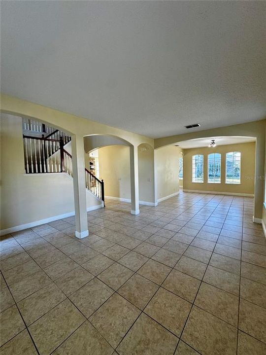 待售: $479,000 (4 贝兹, 2 浴室, 2945 平方英尺)