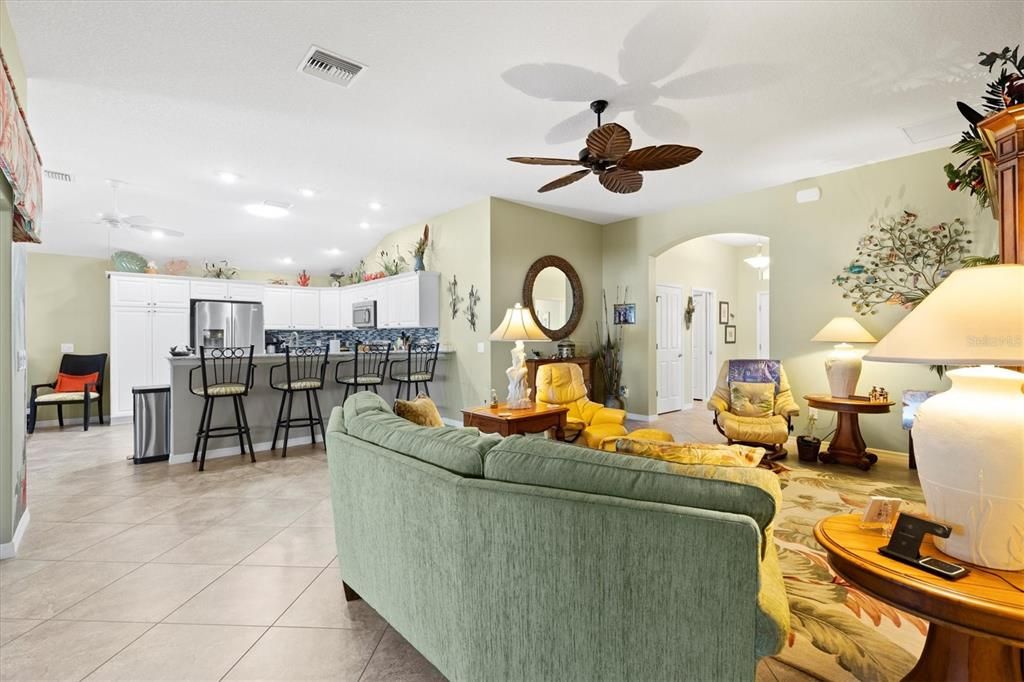 待售: $525,000 (3 贝兹, 2 浴室, 1842 平方英尺)