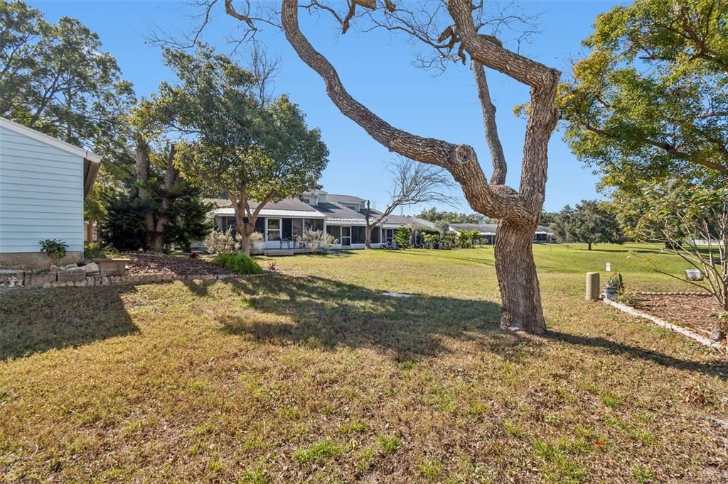 For Sale: $244,800 (2 beds, 2 baths, 976 Square Feet)