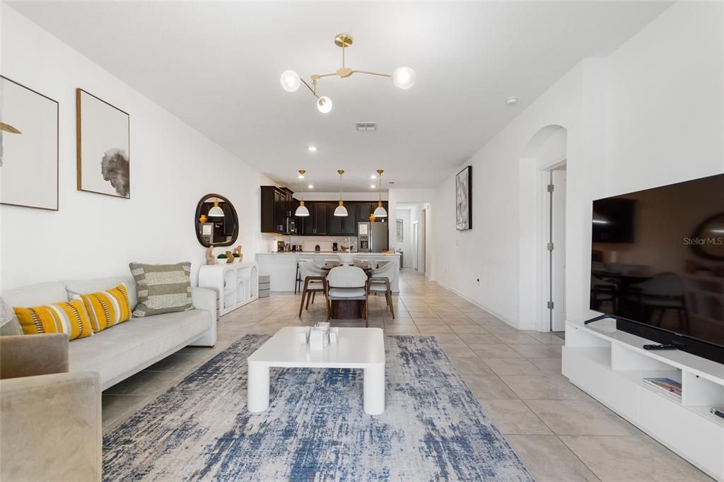 На продажу: $365,000 (3 спален, 2 ванн, 1787 Квадратных фут)