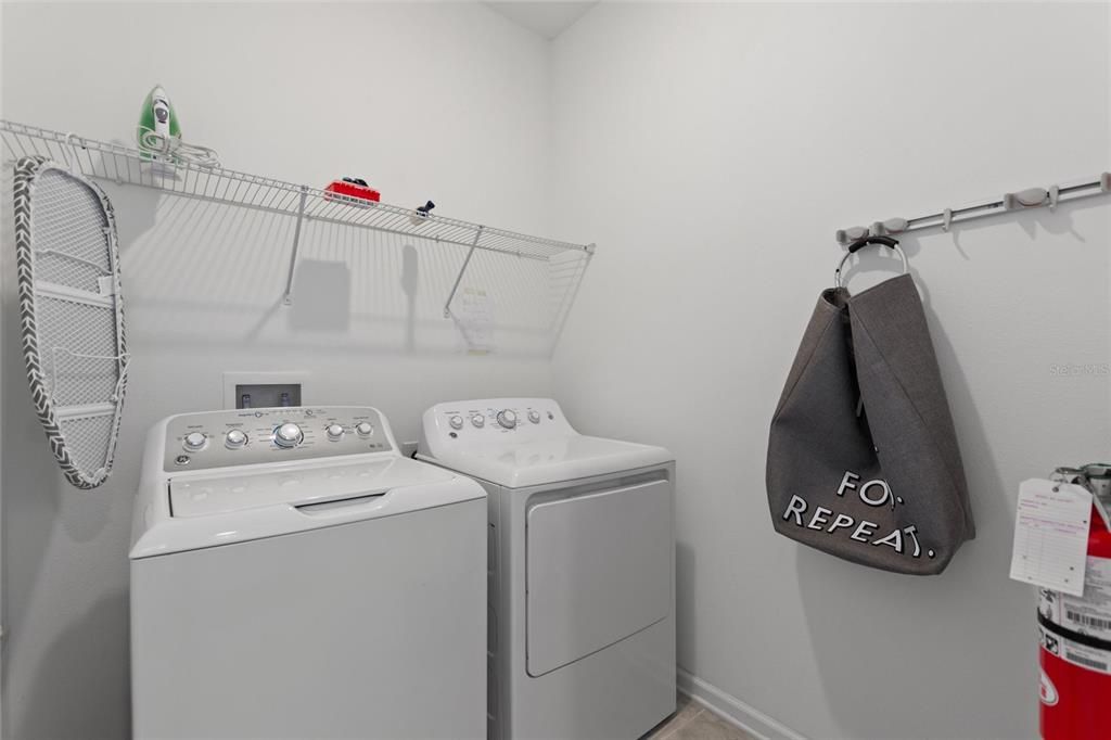 На продажу: $365,000 (3 спален, 2 ванн, 1787 Квадратных фут)