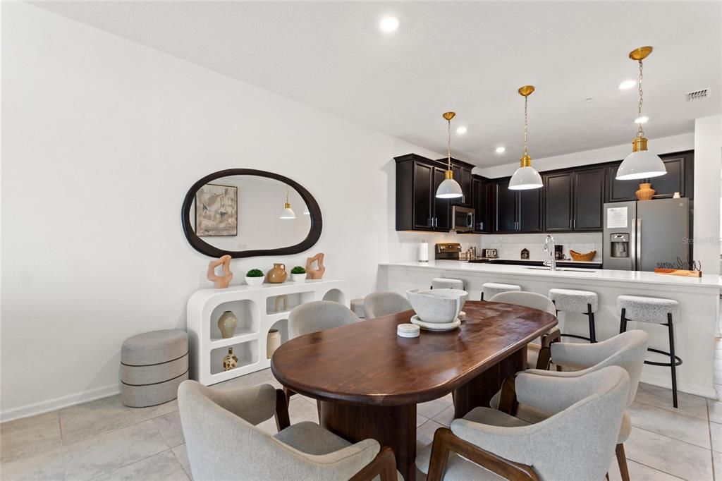 На продажу: $365,000 (3 спален, 2 ванн, 1787 Квадратных фут)