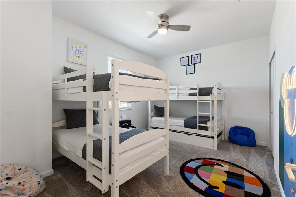 На продажу: $365,000 (3 спален, 2 ванн, 1787 Квадратных фут)