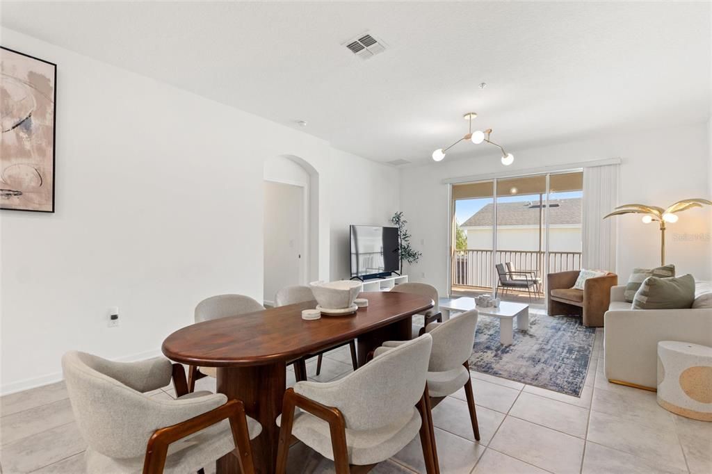 На продажу: $365,000 (3 спален, 2 ванн, 1787 Квадратных фут)