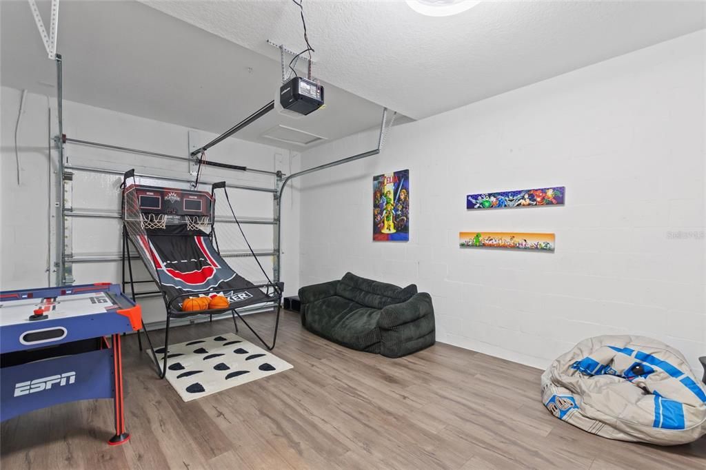 На продажу: $365,000 (3 спален, 2 ванн, 1787 Квадратных фут)