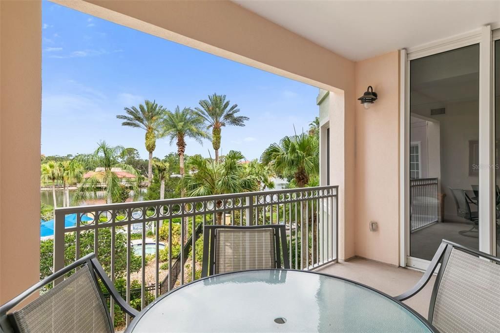 待售: $399,000 (2 贝兹, 2 浴室, 1570 平方英尺)