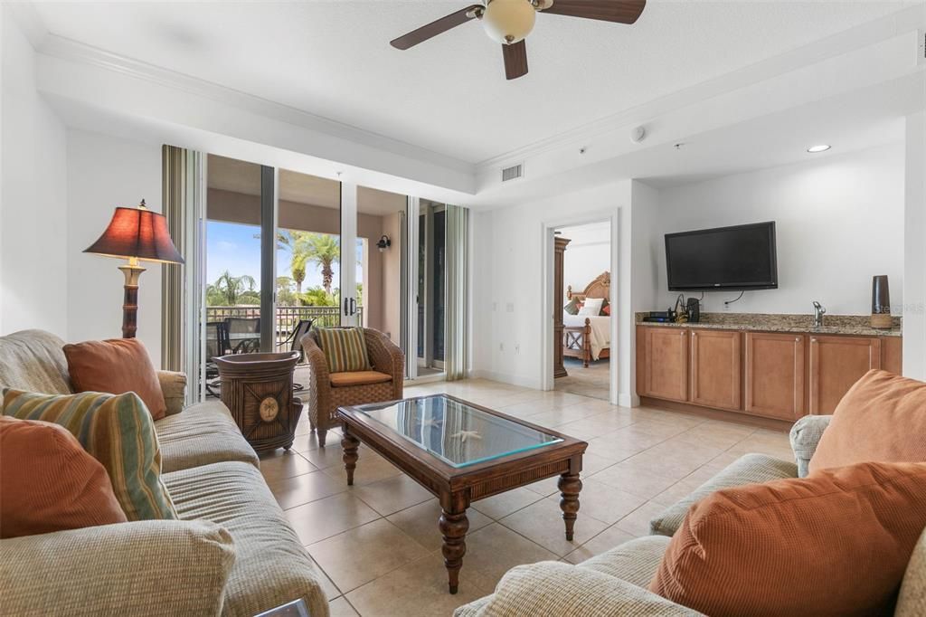 待售: $399,000 (2 贝兹, 2 浴室, 1570 平方英尺)