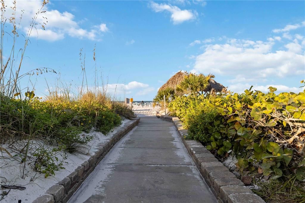 En Venta: $550,000 (2 camas, 2 baños, 1105 Pies cuadrados)