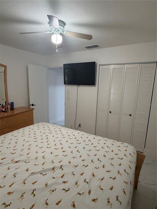 En Venta: $195,000 (2 camas, 2 baños, 899 Pies cuadrados)